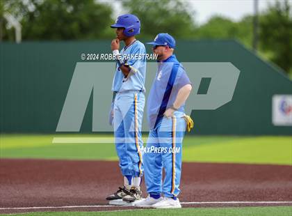 Thumbnail 3 in Sunnyvale vs. Mabank (UIL 4A Bi-District Playoff) photogallery.