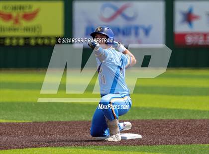 Thumbnail 1 in Sunnyvale vs. Mabank (UIL 4A Bi-District Playoff) photogallery.