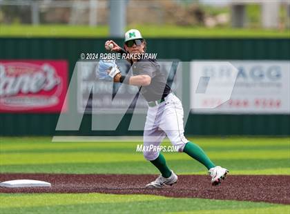 Thumbnail 3 in Sunnyvale vs. Mabank (UIL 4A Bi-District Playoff) photogallery.