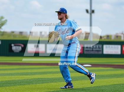Thumbnail 3 in Sunnyvale vs. Mabank (UIL 4A Bi-District Playoff) photogallery.