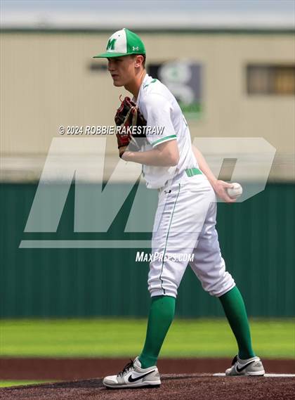 Thumbnail 3 in Sunnyvale vs. Mabank (UIL 4A Bi-District Playoff) photogallery.