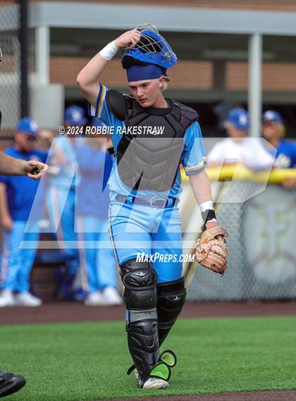 Thumbnail 3 in Sunnyvale vs. Mabank (UIL 4A Bi-District Playoff) photogallery.
