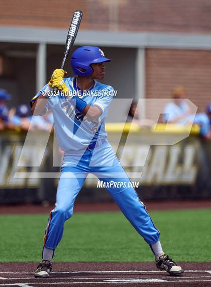 Thumbnail 3 in Sunnyvale vs. Mabank (UIL 4A Bi-District Playoff) photogallery.