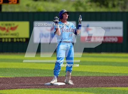 Thumbnail 1 in Sunnyvale vs. Mabank (UIL 4A Bi-District Playoff) photogallery.