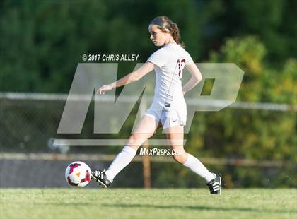 Thumbnail 2 in Elizabethton @ Dobyns-Bennett photogallery.