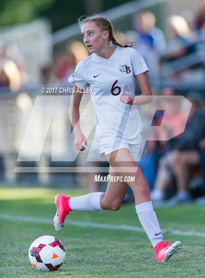 Thumbnail 2 in Elizabethton @ Dobyns-Bennett photogallery.