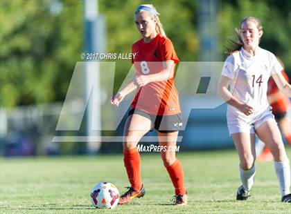 Thumbnail 2 in Elizabethton @ Dobyns-Bennett photogallery.