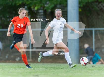 Thumbnail 1 in Elizabethton @ Dobyns-Bennett photogallery.