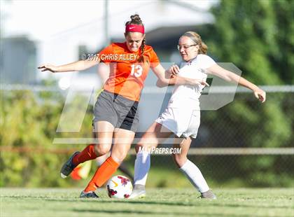 Thumbnail 2 in Elizabethton @ Dobyns-Bennett photogallery.