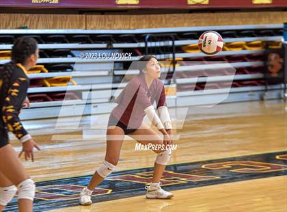Thumbnail 2 in Laguna Acoma @ Santa Fe Indian (Pink-Out Tournament) photogallery.
