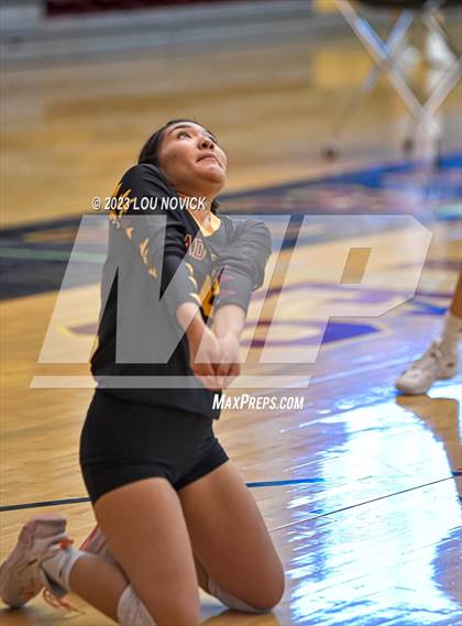 Thumbnail 1 in Laguna Acoma @ Santa Fe Indian (Pink-Out Tournament) photogallery.