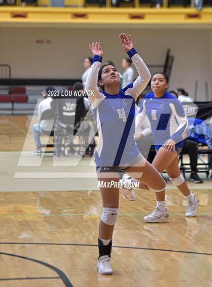 Thumbnail 1 in Laguna Acoma @ Santa Fe Indian (Pink-Out Tournament) photogallery.