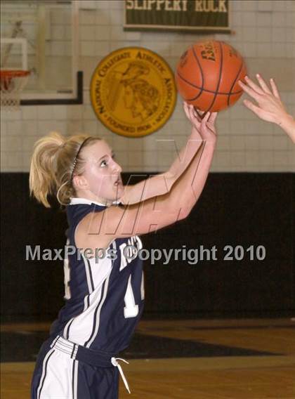 Thumbnail 1 in Elk County Catholic vs Rochester (PIAA Class A First Round) photogallery.
