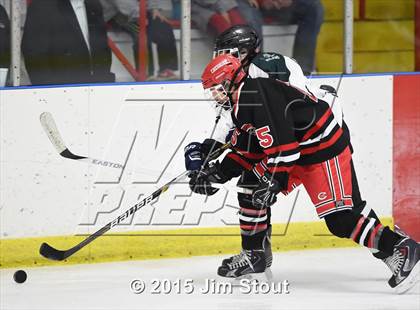 Thumbnail 3 in Cheshire vs. Guilford (Milford Holiday Jamboree Semifinal) photogallery.