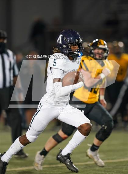 Thumbnail 1 in Aquinas @ Foothill (CIF SS Division 5 Round 1) photogallery.