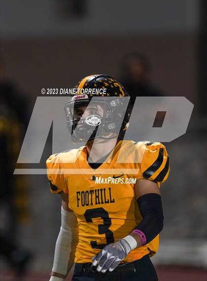 Thumbnail 1 in Aquinas @ Foothill (CIF SS Division 5 Round 1) photogallery.