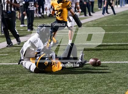Thumbnail 1 in Aquinas @ Foothill (CIF SS Division 5 Round 1) photogallery.