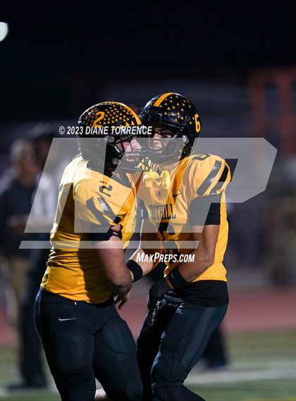 Thumbnail 2 in Aquinas @ Foothill (CIF SS Division 5 Round 1) photogallery.