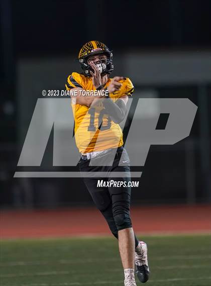 Thumbnail 2 in Aquinas @ Foothill (CIF SS Division 5 Round 1) photogallery.