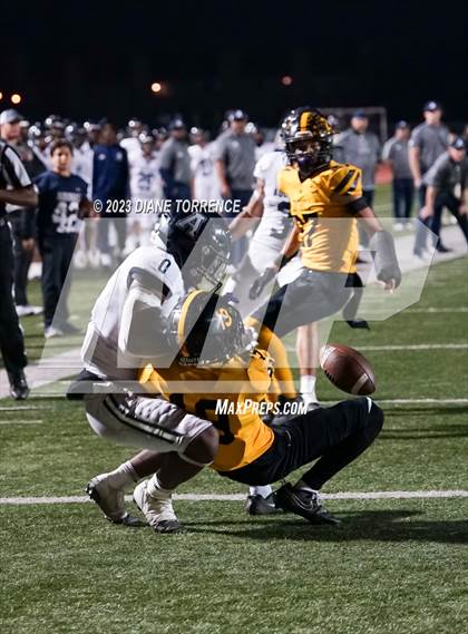 Thumbnail 3 in Aquinas @ Foothill (CIF SS Division 5 Round 1) photogallery.