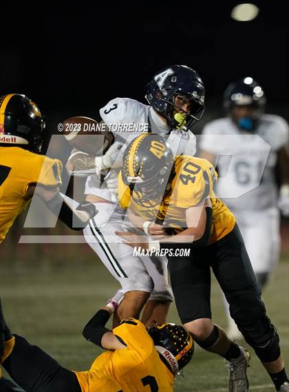 Thumbnail 2 in Aquinas @ Foothill (CIF SS Division 5 Round 1) photogallery.
