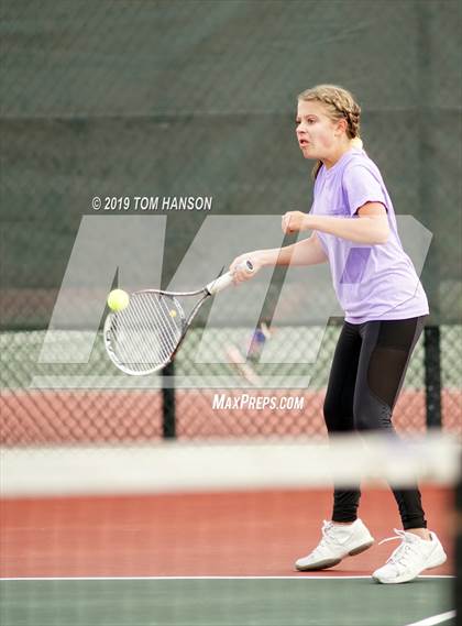 Thumbnail 1 in CHSAA 3A Finals photogallery.