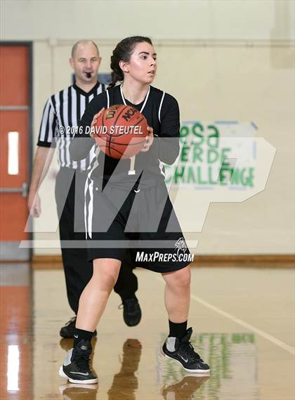 Thumbnail 3 in Valley Christian vs. Bear River (Mesa Verde Challenge) photogallery.