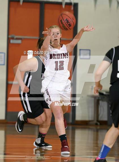 Thumbnail 3 in Valley Christian vs. Bear River (Mesa Verde Challenge) photogallery.