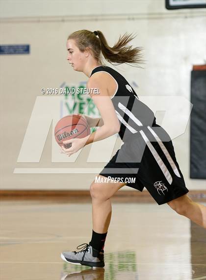 Thumbnail 2 in Valley Christian vs. Bear River (Mesa Verde Challenge) photogallery.
