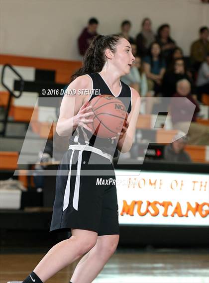 Thumbnail 3 in Valley Christian vs. Bear River (Mesa Verde Challenge) photogallery.