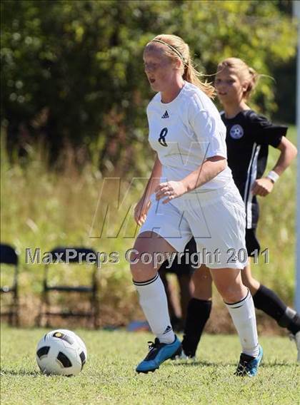 Thumbnail 2 in Crockett County @ Sevier County (Sevier County Invitational) photogallery.