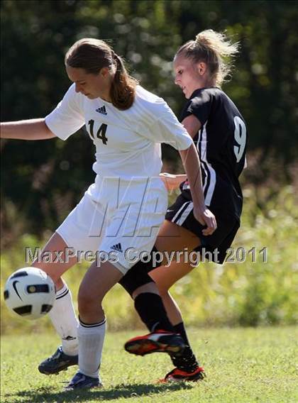 Thumbnail 3 in Crockett County @ Sevier County (Sevier County Invitational) photogallery.