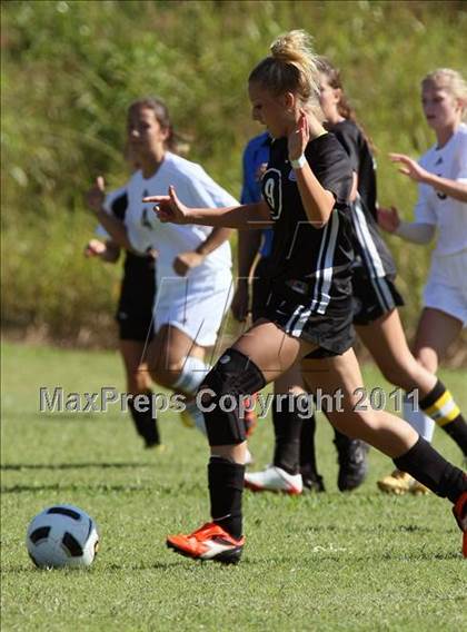Thumbnail 1 in Crockett County @ Sevier County (Sevier County Invitational) photogallery.