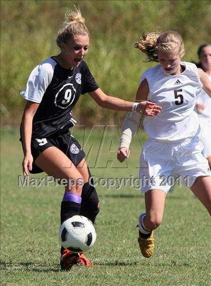 Thumbnail 3 in Crockett County @ Sevier County (Sevier County Invitational) photogallery.