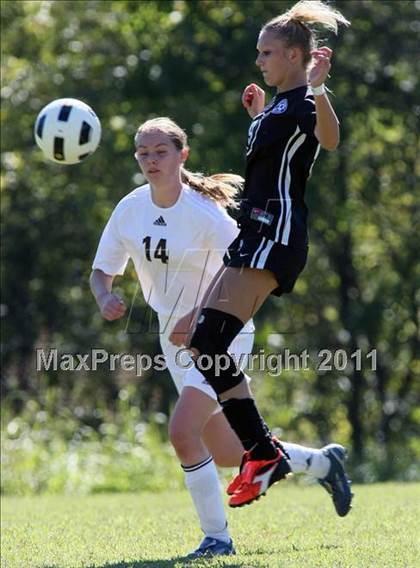 Thumbnail 2 in Crockett County @ Sevier County (Sevier County Invitational) photogallery.