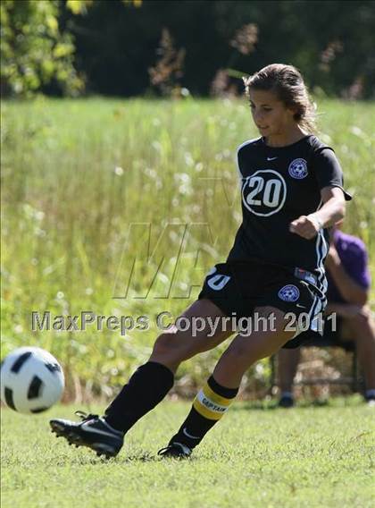 Thumbnail 2 in Crockett County @ Sevier County (Sevier County Invitational) photogallery.