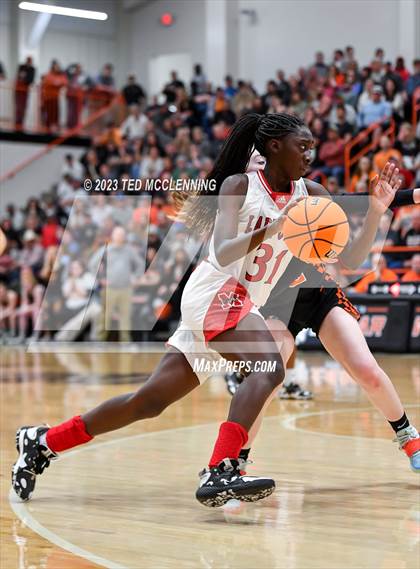 Thumbnail 3 in McGehee vs Lamar (AAA 3A State Playoff second round) photogallery.