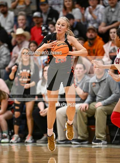 Thumbnail 2 in McGehee vs Lamar (AAA 3A State Playoff second round) photogallery.