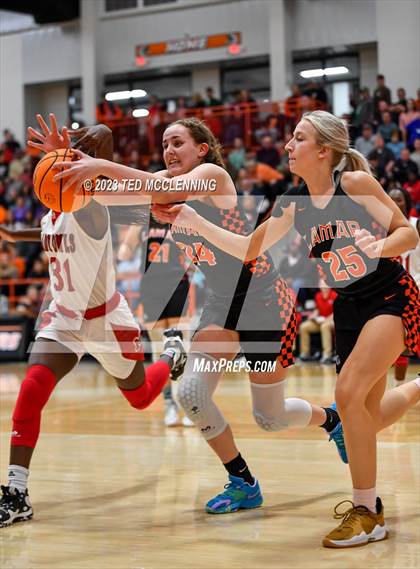 Thumbnail 3 in McGehee vs Lamar (AAA 3A State Playoff second round) photogallery.