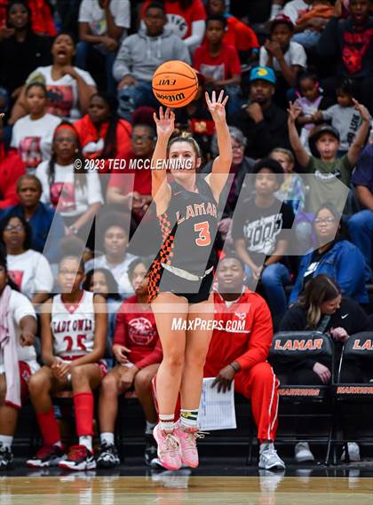 Thumbnail 3 in McGehee vs Lamar (AAA 3A State Playoff second round) photogallery.