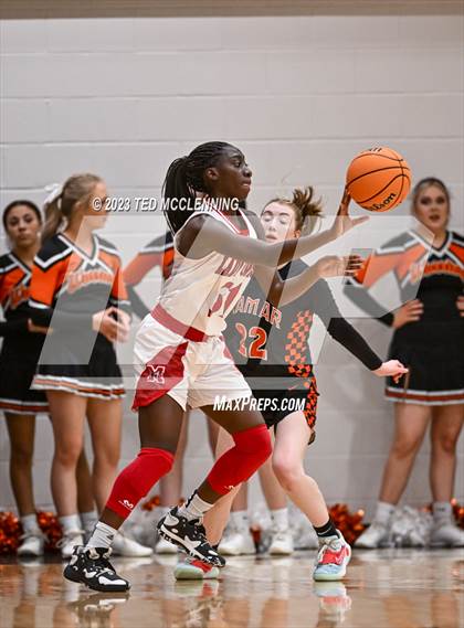Thumbnail 2 in McGehee vs Lamar (AAA 3A State Playoff second round) photogallery.