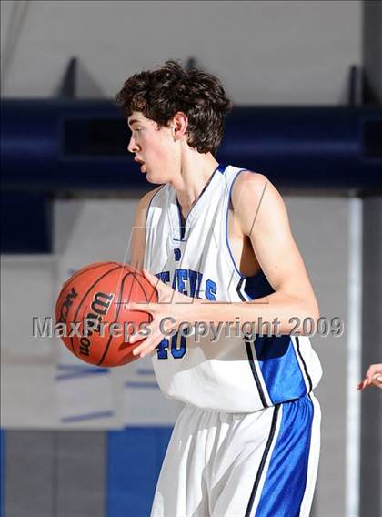 Thumbnail 2 in Dixon vs. Davis (Les Curry Invitational) photogallery.