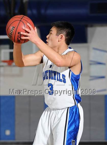 Thumbnail 1 in Dixon vs. Davis (Les Curry Invitational) photogallery.