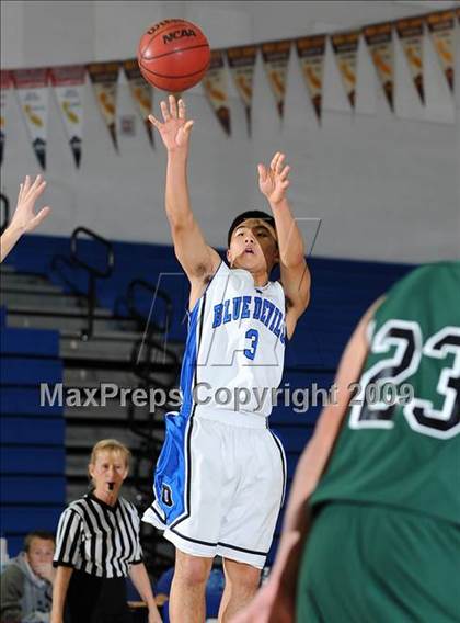 Thumbnail 2 in Dixon vs. Davis (Les Curry Invitational) photogallery.