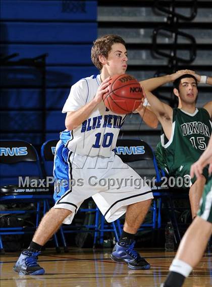 Thumbnail 1 in Dixon vs. Davis (Les Curry Invitational) photogallery.