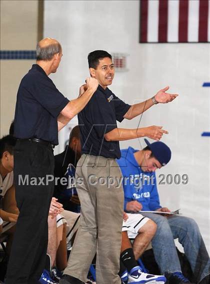 Thumbnail 3 in Dixon vs. Davis (Les Curry Invitational) photogallery.