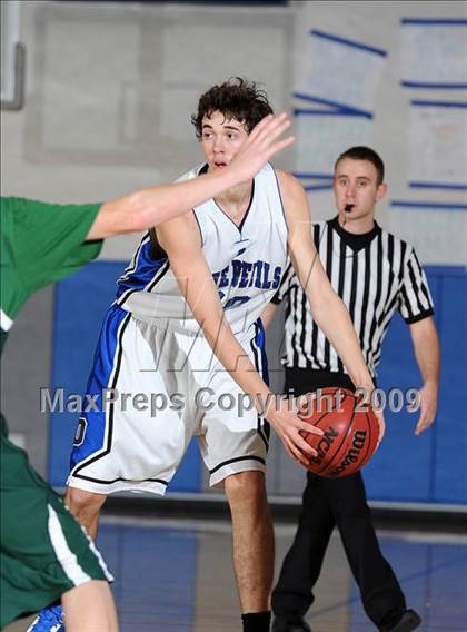 Thumbnail 1 in Dixon vs. Davis (Les Curry Invitational) photogallery.