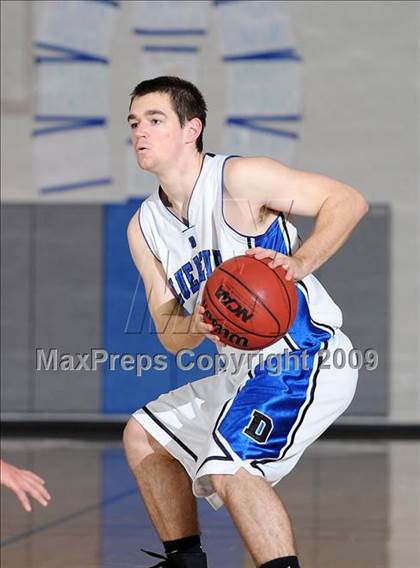 Thumbnail 2 in Dixon vs. Davis (Les Curry Invitational) photogallery.