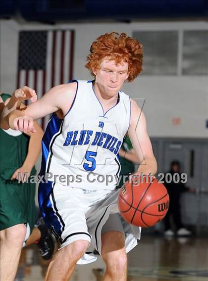 Thumbnail 2 in Dixon vs. Davis (Les Curry Invitational) photogallery.