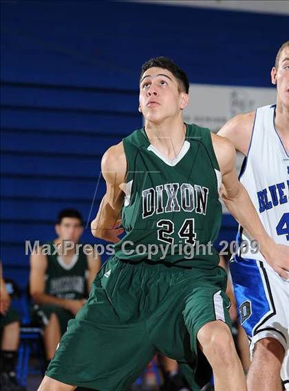 Thumbnail 2 in Dixon vs. Davis (Les Curry Invitational) photogallery.